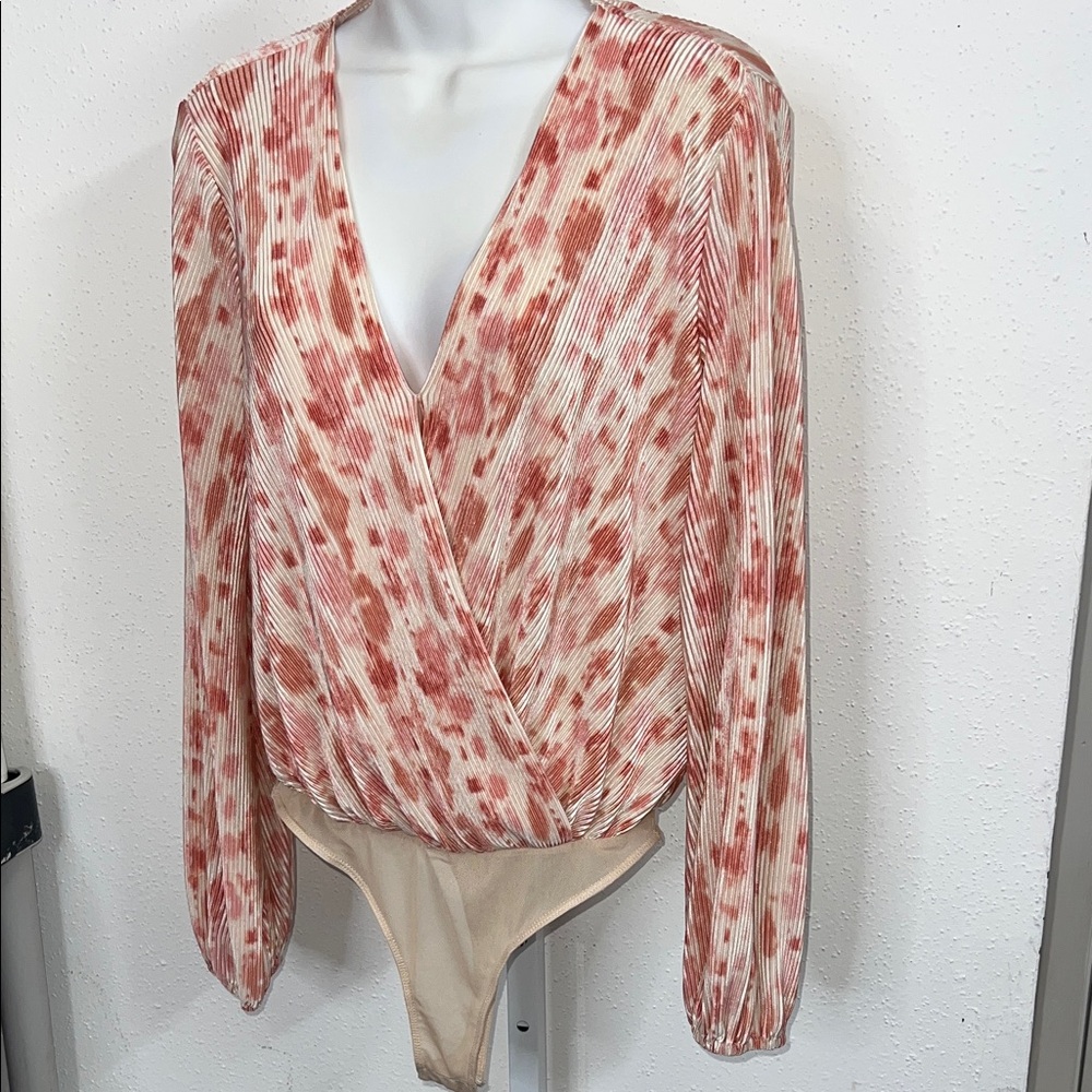 Astr Women's Patterned Bodysuit in Red and Cream